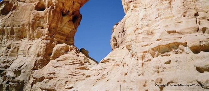 Мертвое море и крепость Массада